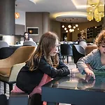 ホテル ノボテル スイーツ エキスポ ポルト ド ベルサイユ