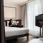 ノボテル スイーツ エキスポ ポルト ド ベルサイユ ホテル パリ