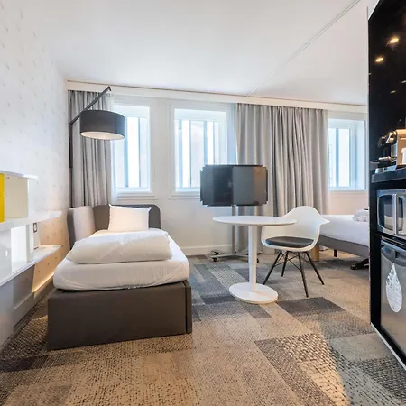 Novotel Expo Porte De Versailles Hotel 4*