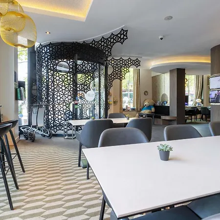 Novotel Expo Porte De Versailles Parigi