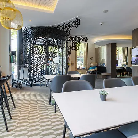 Novotel Expo Porte De Versailles 4* Parigi