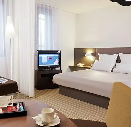 Novotel Expo Porte De Versailles Hotel