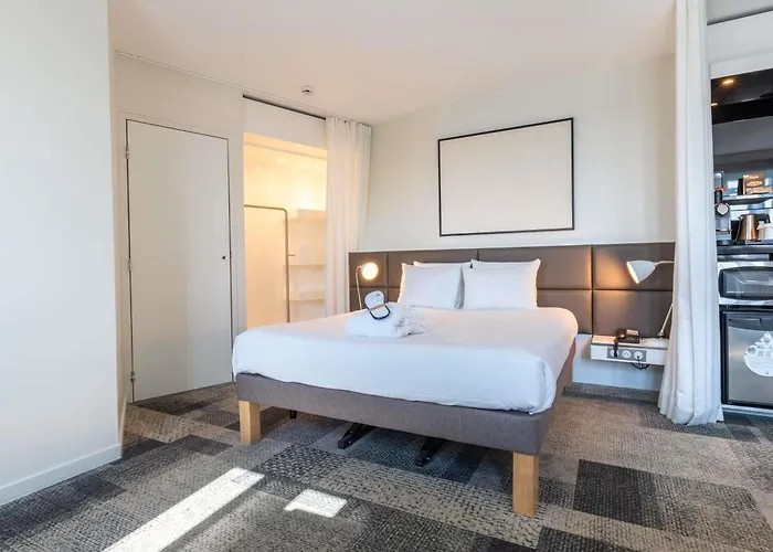 Novotel Expo Porte De Versailles Hotel