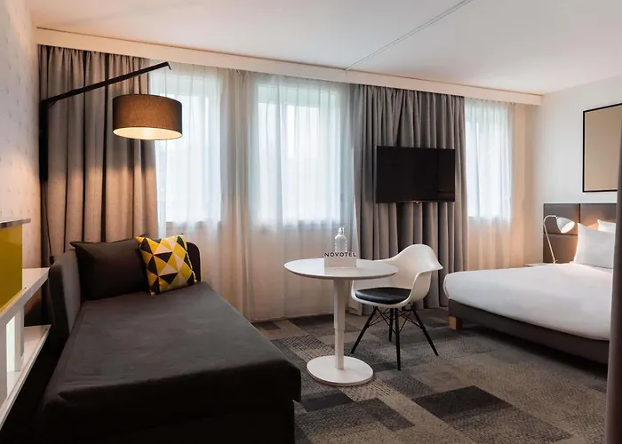 Hotel Novotel Expo Porte De Versailles 4*