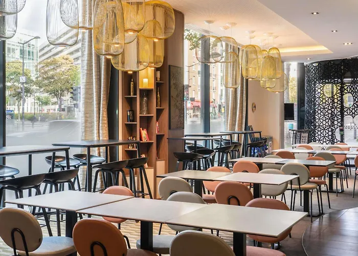 Hotel Novotel Expo Porte De Versailles 4*